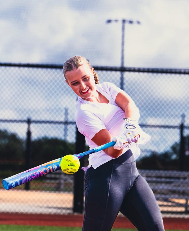 2026 Louisville Slugger Kryo LOVE THE MOMENT Composite Fastpitch Softball Bat, -11 Drop, WBL4186010